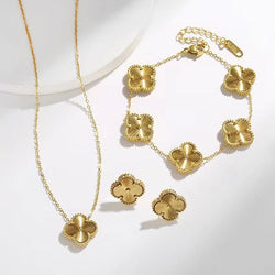 Coffret Clover gourmette+collier+boucles gold