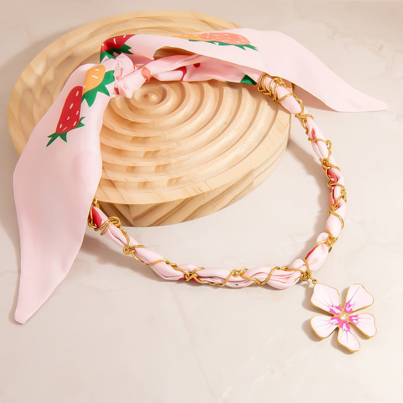 Collier Fleur Fraise
