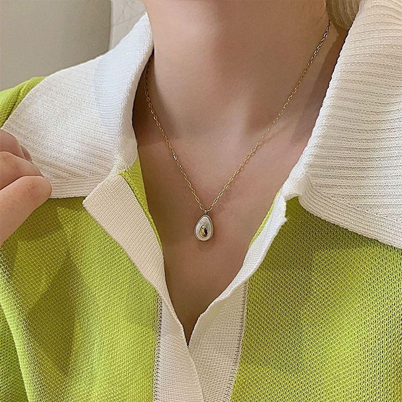 Avocat Collier