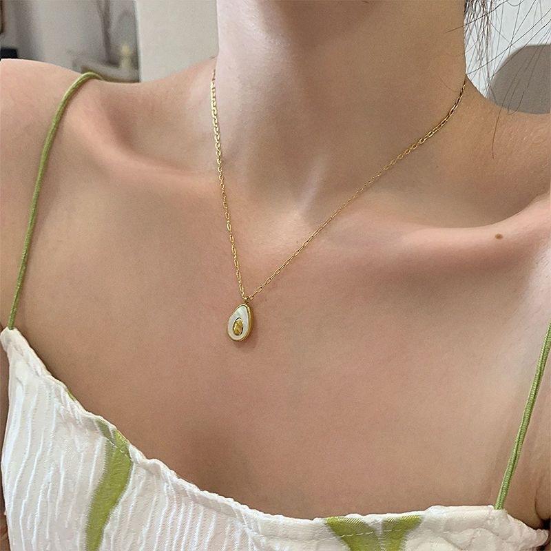 Avocat Collier