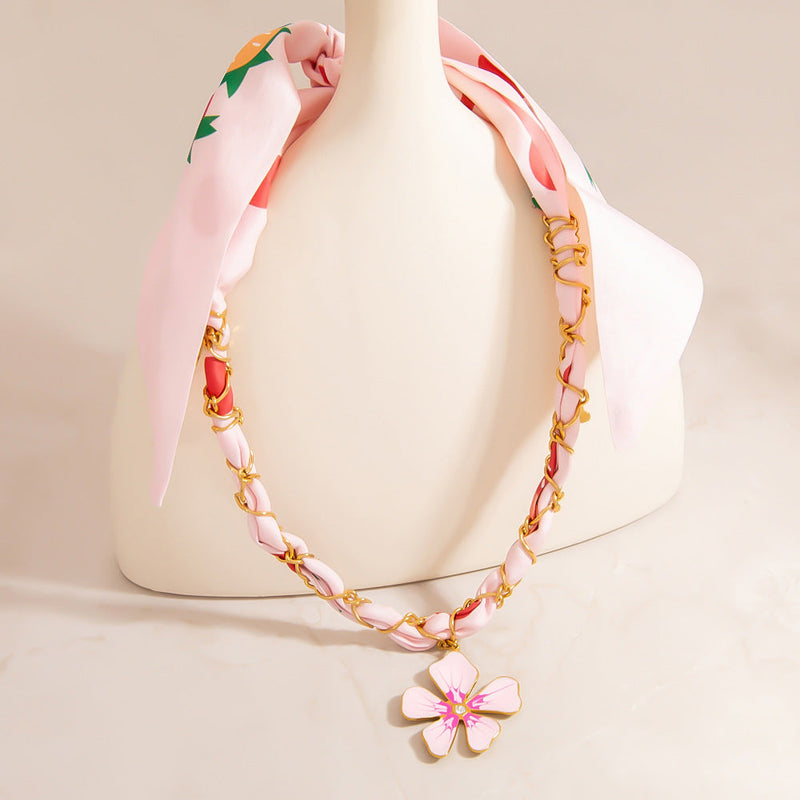 Collier Fleur Fraise